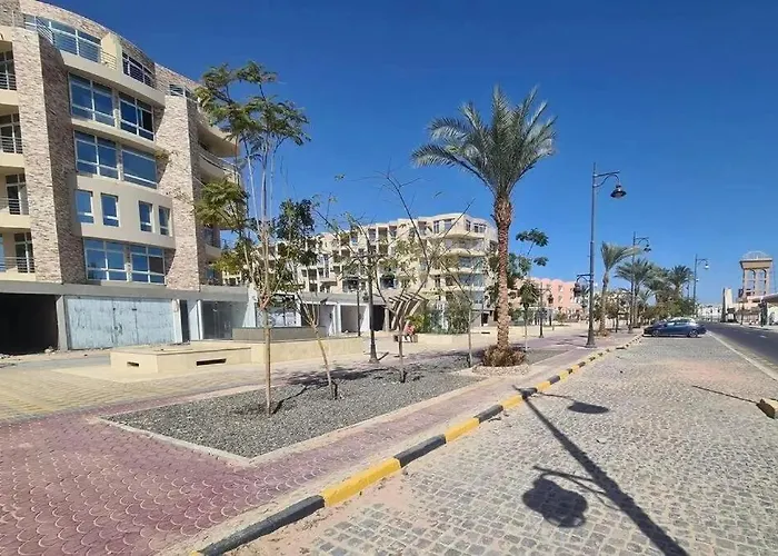 Feels Like Home, Furnitured, Kitchen, Central, Wifi Near Air Port