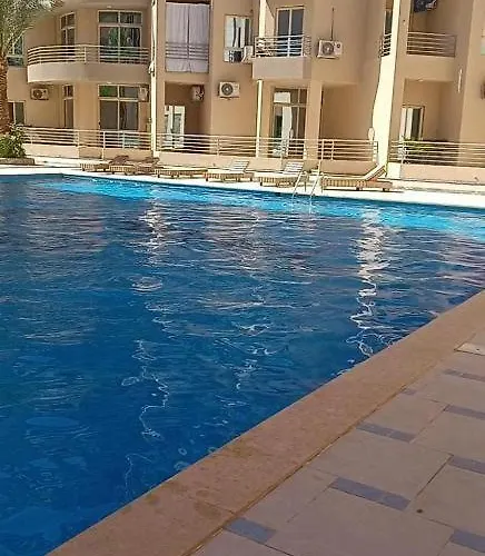公寓 Feels Like Home, Furnitured, Kitchen, Central, Wifi Near Air Port 洪加達